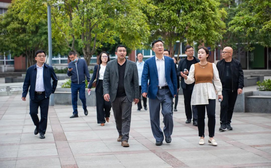教育部到县中等职业学校调研