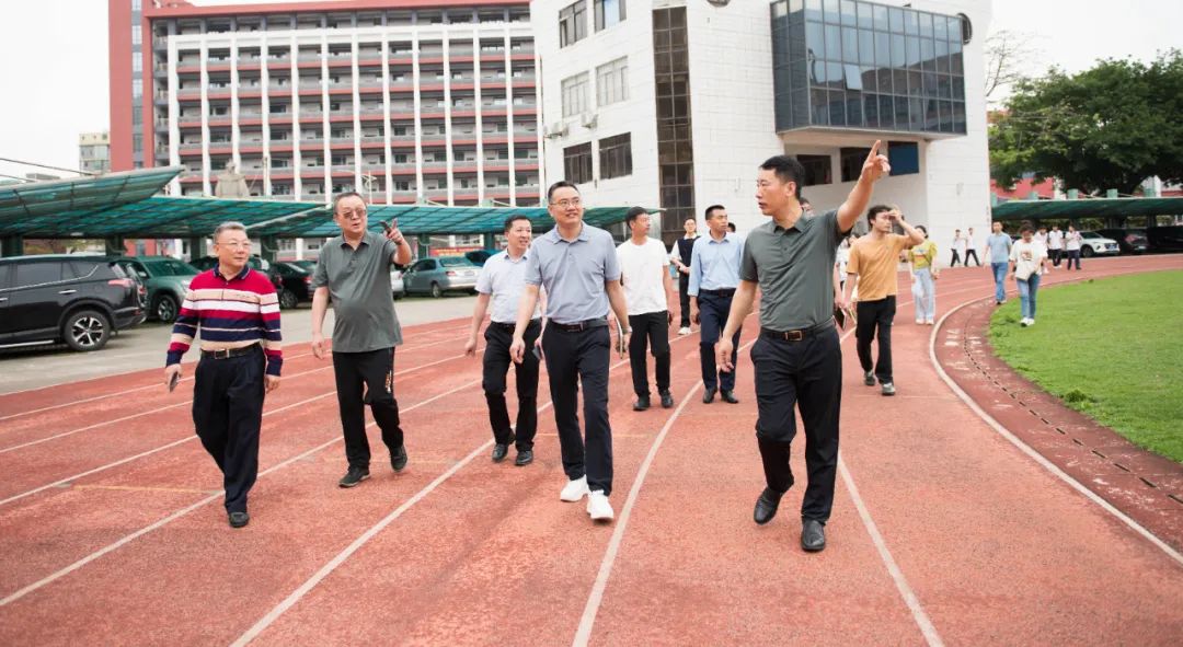 松桃中等职业学校赴东莞市考察学习