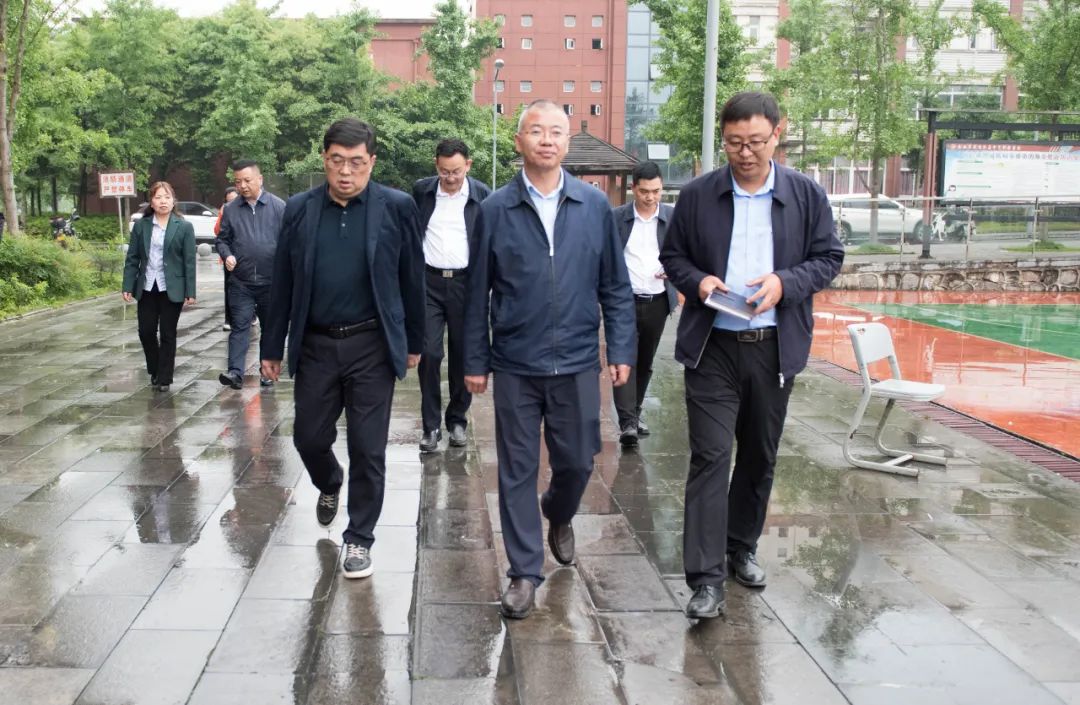 省民宗委调研组来校调研民族团结进步创建工作