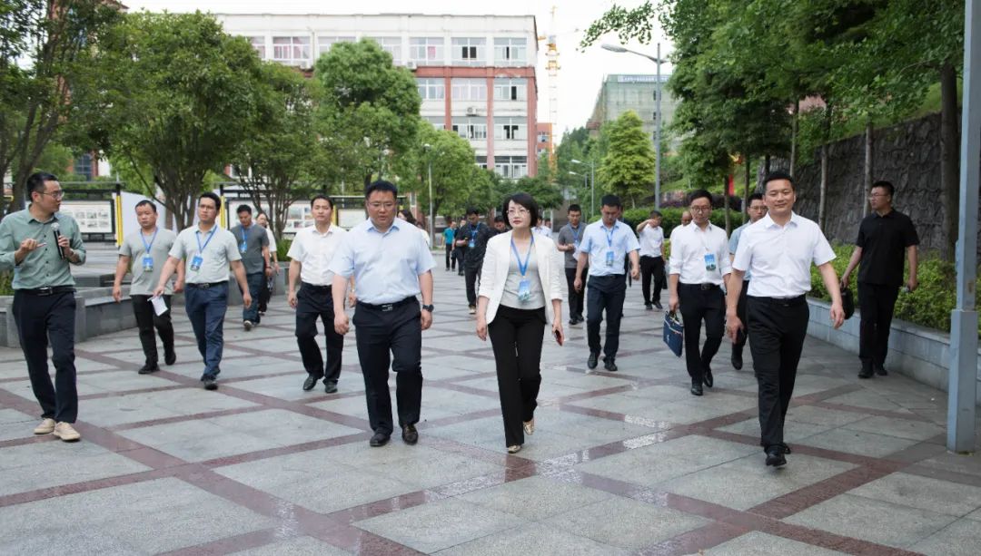 全市人才工作现场观摩团走进松桃中等职业学校
