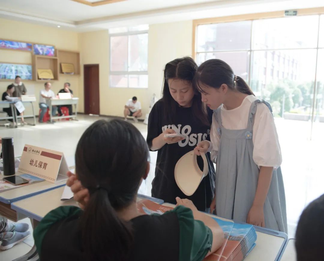 2023级新生第二阶段报名火热进行中​