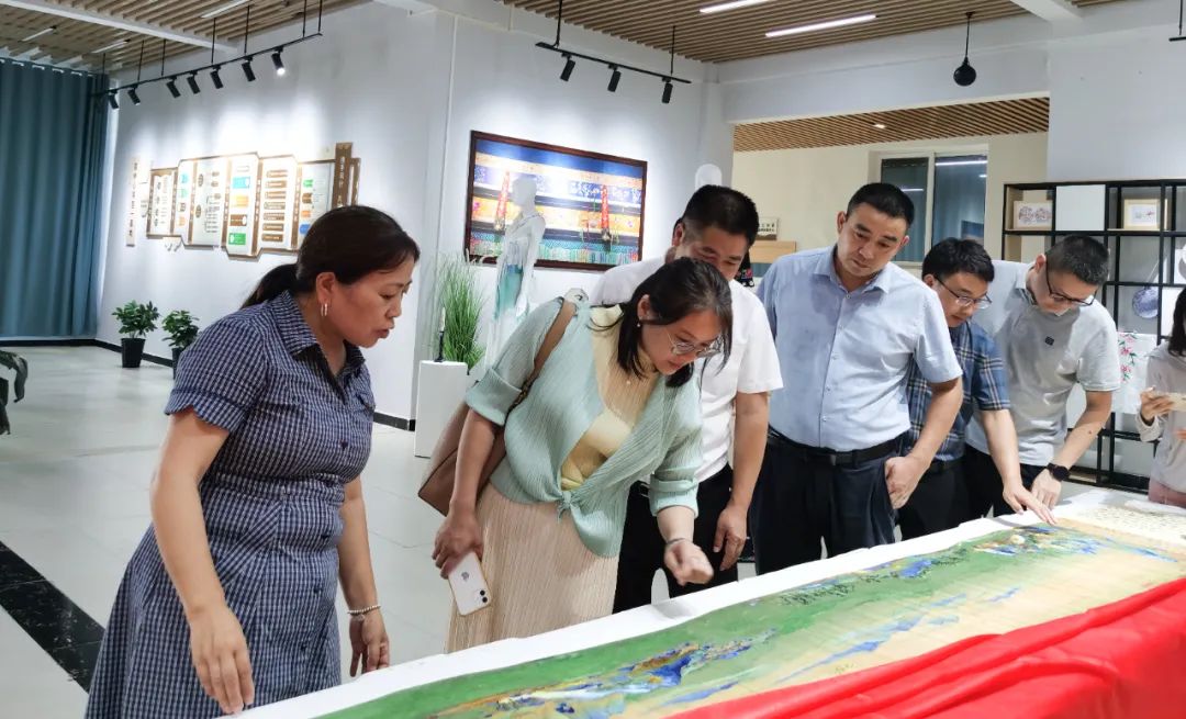 中国农业科学院农经所研究员谢玲红一行来校调研