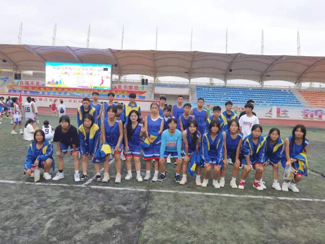 县中等职业学校在全县第十届中小学篮球三级联赛中喜获佳绩